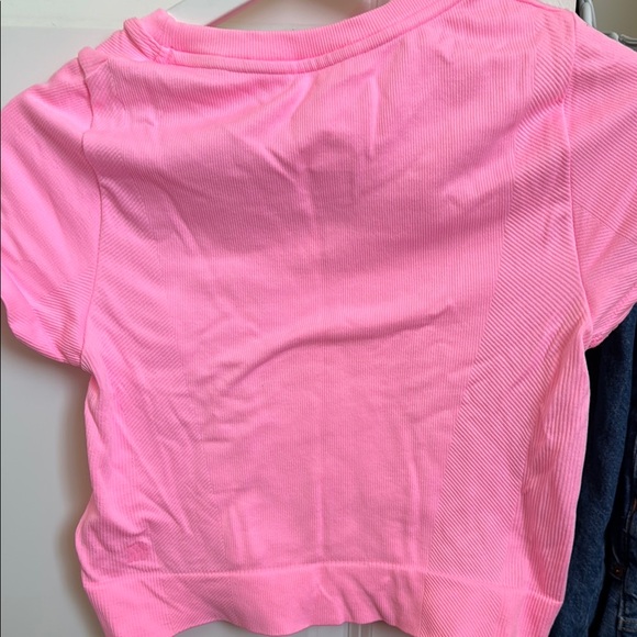 All in Motion Women's Bright Pink Crop Top - Picture 4 of 4